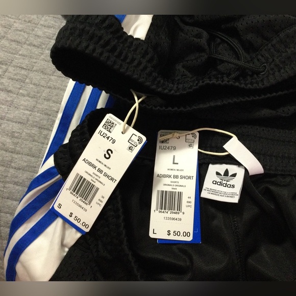 Adidas Women’s Original Mesh Shorts - Picture 6 of 7